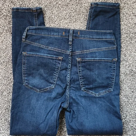 Free People Distressed Busted Knee Super Stretchy Skinny Jeans - Picture 5 of 6